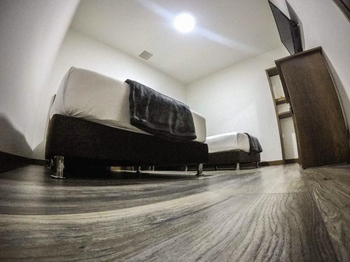 Hotel Junior Plaza Апия Экстерьер фото